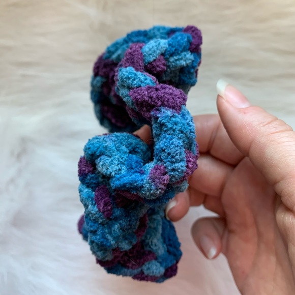 BOGO crocheted chenille velvet hair scrunchie - Picture 2 of 4